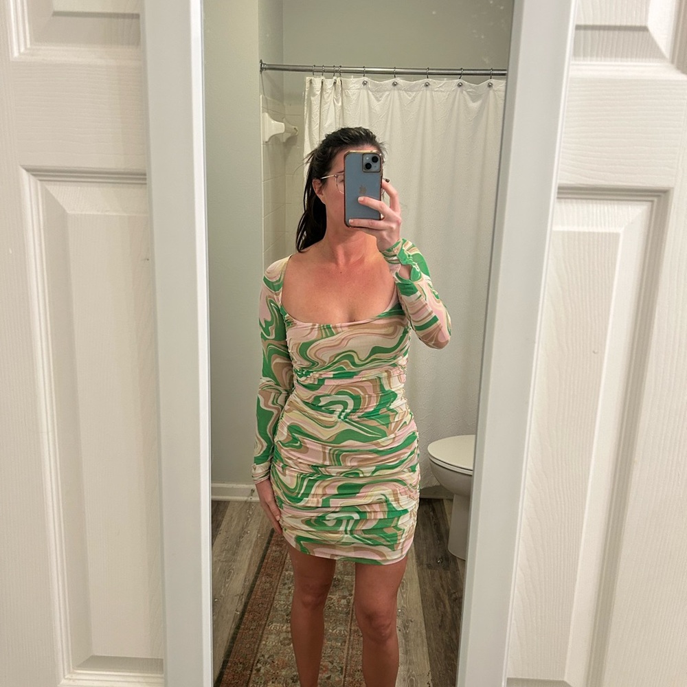 Green and Cream Patterned Dress - Picture 1 of 2